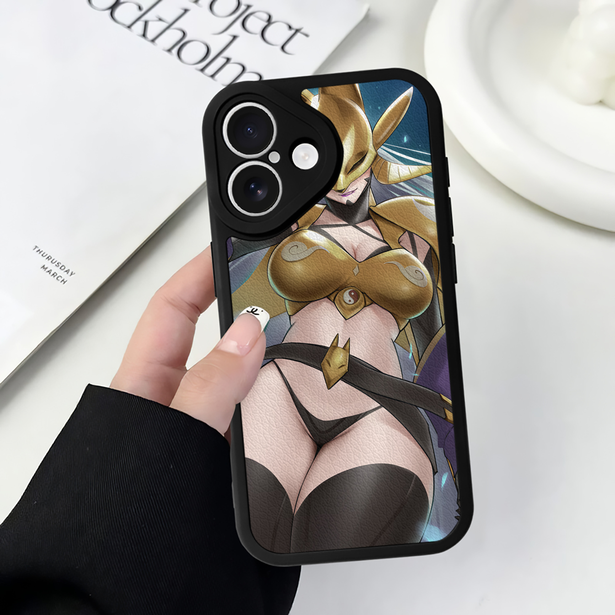（画像用） Digimon デジタルモンスター/デジモン 【iPhone 16シリーズ対応】シリコンスマホケース（レザー調） 材質：シリコン